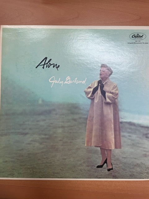 Vinyle 33 tours Judy Garland Alone-3000 partitions, livres et vinyles d'occasion en vente sur notre site internet gastonmusicclub.fr Gaston Music Store