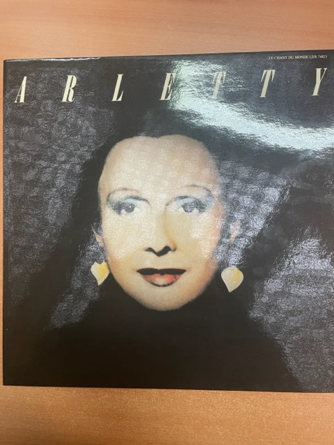 Vinyle Arletty ses plus grands succès-3000 partitions, livres et vinyles d'occasion en vente sur notre site internet gastonmusicclub.fr Gaston Music Store