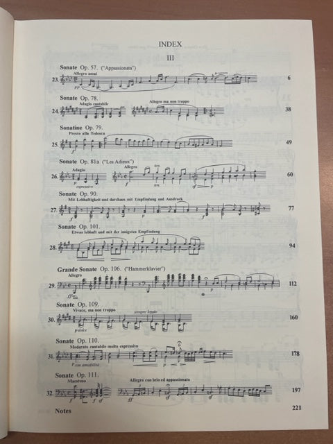 Beethoven Sonates III - sonates de 23 à 32 partition piano - 3000 partitions, livres et vinyles d'occasion en vente sur notre site internet gastonmusicclub.fr Gaston Music Store