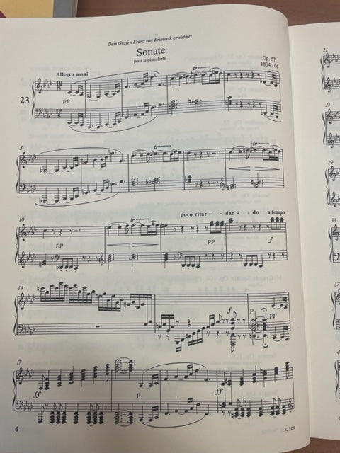 Beethoven Sonates III - sonates de 23 à 32 partition piano - 3000 partitions, livres et vinyles d'occasion en vente sur notre site internet gastonmusicclub.fr Gaston Music Store