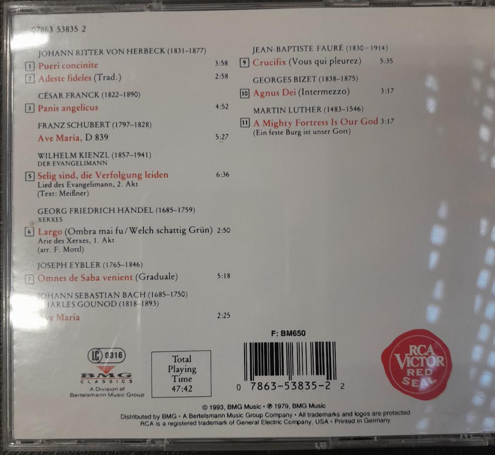 CD Placido Domingo and the Vienna Choirboys sing Ave Maria-3000 partitions, livres et vinyles d'occasion en vente sur notre site internet gastonmusicclub.fr Gaston Music Store