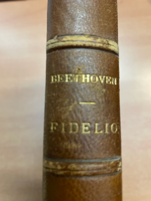 Beethoven Fidelio, opéra en 3 actes (paroles françaises) réduction piano- 3000 partitions, livres et vinyles d'occasion en vente sur notre site internet gastonmusicclub.fr Gaston Music Store