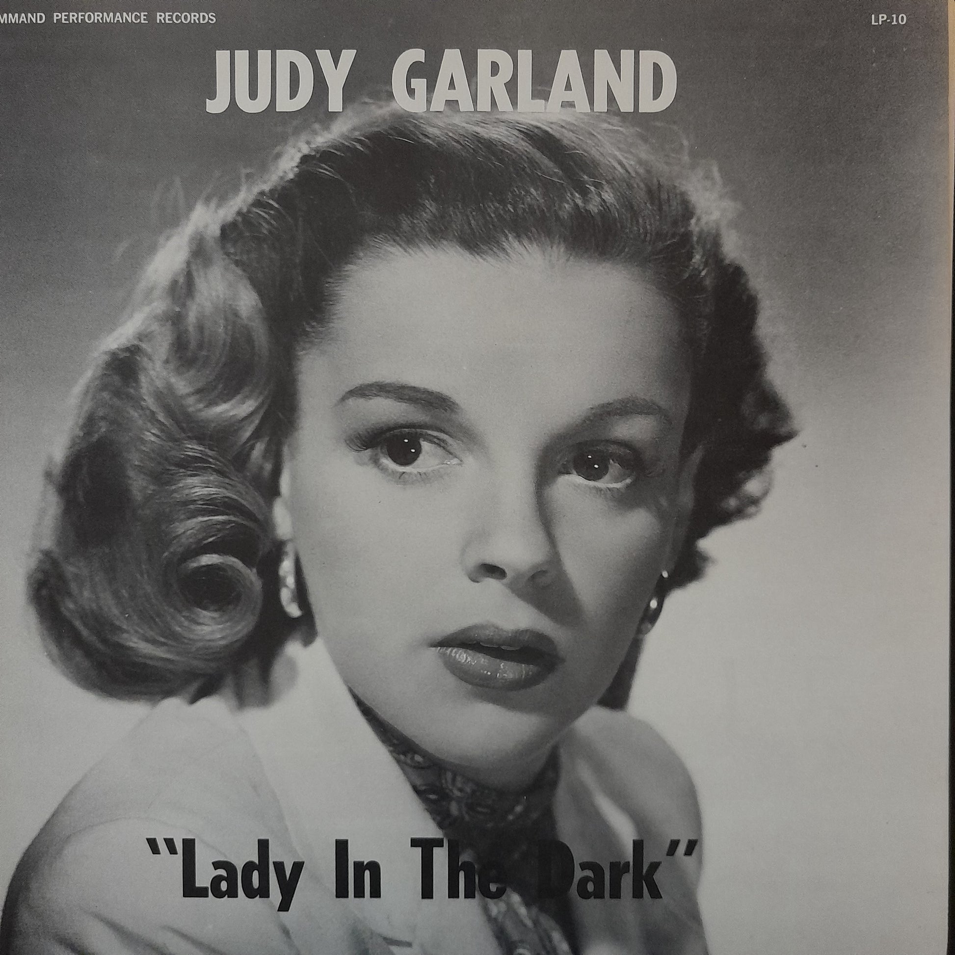 Vinyle Judy Garland "Lady in the dark"-3000 partitions, livres et vinyles d'occasion en vente sur notre site internet gastonmusicclub.fr Gaston Music Store