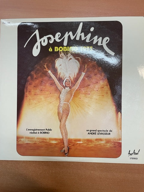 Vinyle Josephine Baker à Bobino 1975 (2 vinyles)- 3000 partitions, livres et vinyles d'occasion en vente sur notre site internet gastonmusicclub.fr Gaston Music Store
