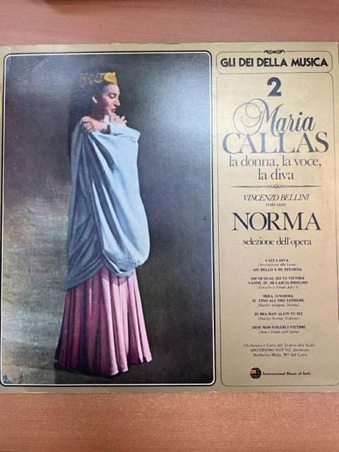 Vinyle Bellini Maria Callas Norma, selezione dall'opera-3000 partitions, livres et vinyles d'occasion en vente sur notre site internet gastonmusicclub.fr Gaston Music Store