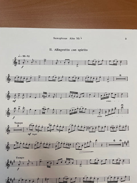 Michel Delgiudice Phrygienne pour Saxophone mib ou sib et piano-3000 partitions, livres et vinyles d'occasion en vente sur notre site internet gastonmusicclub.fr Gaston Music Store