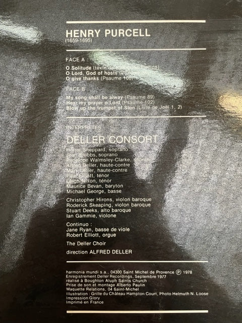 Vinyle Deller Consort O solitude - Chants et anthems - 3000 partitions, livres et vinyles d'occasion en vente sur notre site internet gastonmusicclub.fr Gaston Music Store