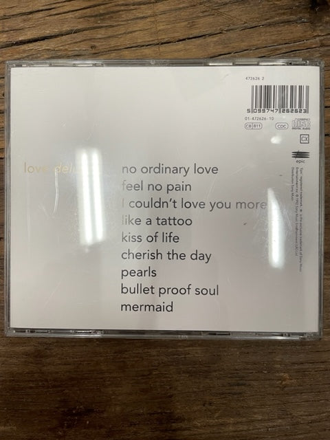 CD Sade Love deluxe : 9 chansons