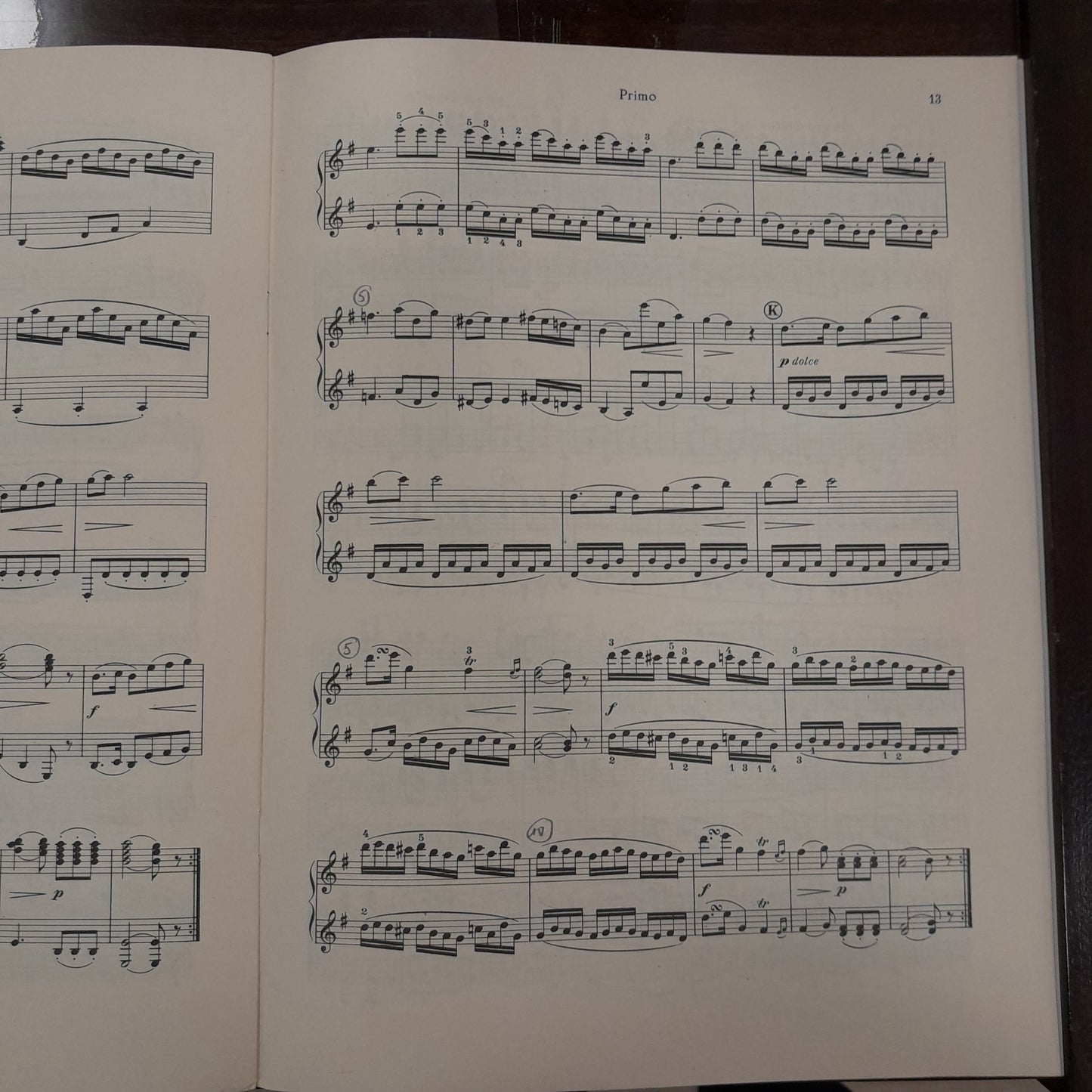 Mozart Sonate en ré majeur KV 381 piano à 4 mains-3000 partitions, livres et vinyles d'occasion en vente sur notre site internet gastonmusicclub.fr Gaston Music Store