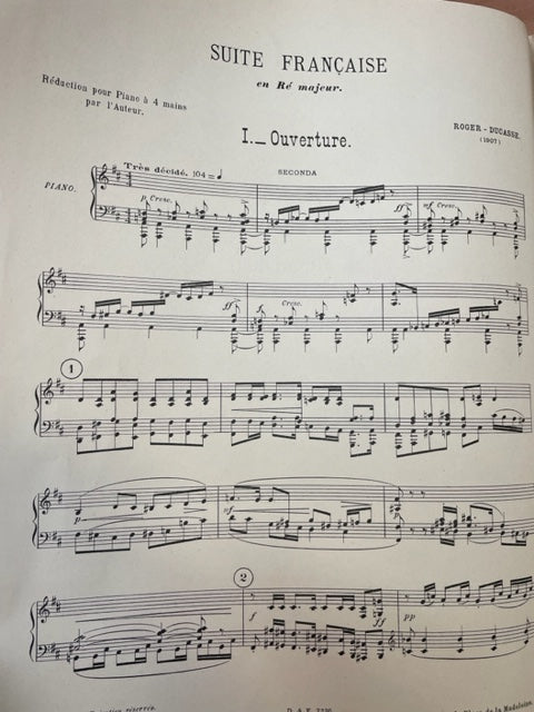 Roger Ducasse Suite française en ré majeur partition pour piano à 4 mains-3000 partitions, livres et vinyles d'occasion en vente sur notre site internet gastonmusicclub.fr Gaston Music Store