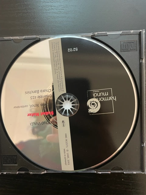 CD Antonio Vivaldi Stabat Mater - Nisi Dominus - Concerto in G minor James Bowman-3000 partitions, livres et vinyles d'occasion en vente sur notre site internet gastonmusicclub.fr Gaston Music Store