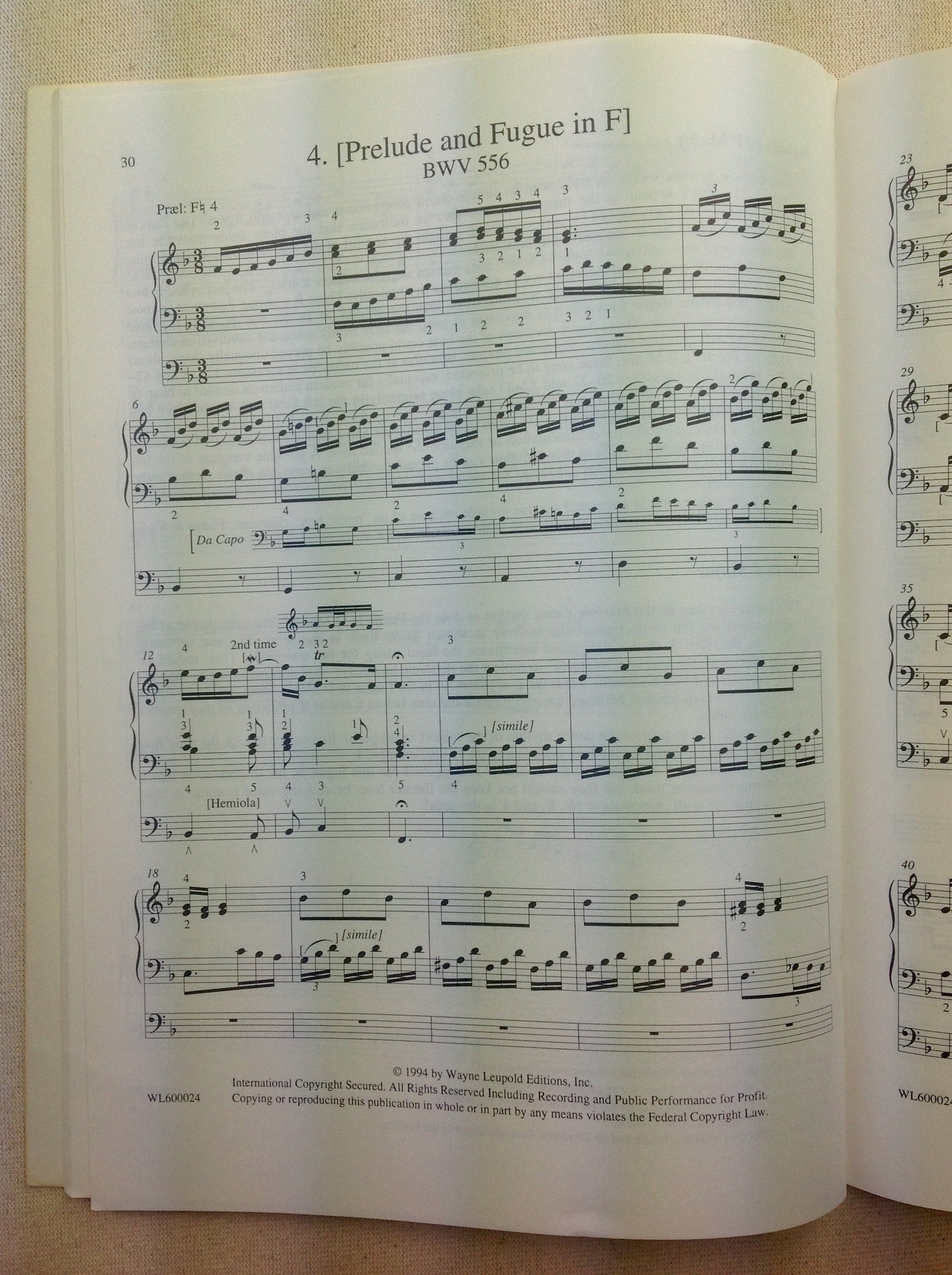 J.S Bach 8 short preludes and fugues (BWV 553-560) partition pour orgue