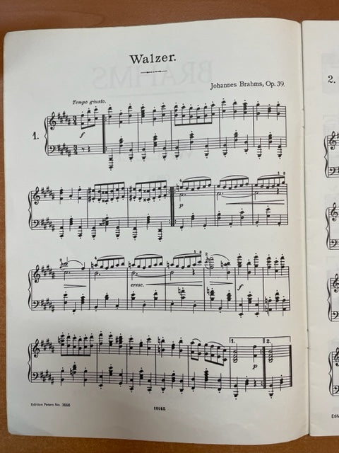 Johannes Brahms Valses opus 39 partition piano