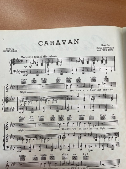 Partition de Duke ELLINGTON Caravan pour piano voix guitare