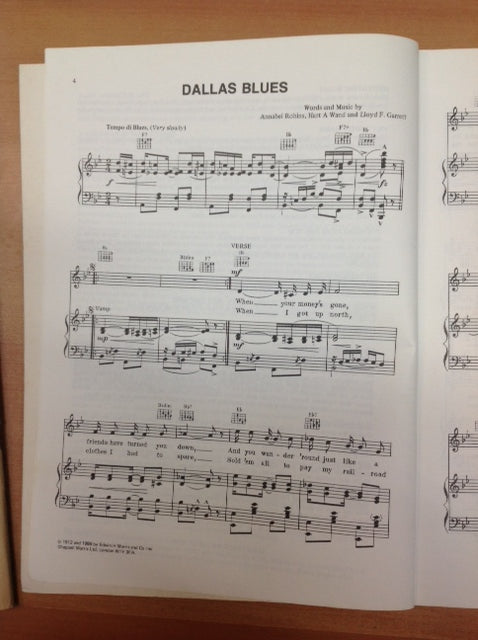 Songbook More classic blues pour piano voix guitare