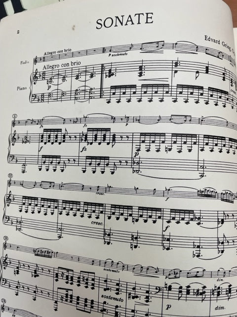 Edward Grieg Sonate en fa majeur pour violon et piano Opus 8