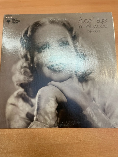 Vinyle Alice Faye in Hollywood (1934-1937) - 3000 partitions, livres et vinyles d'occasion en vente sur notre site internet gastonmusicclub.fr Gaston Music Store