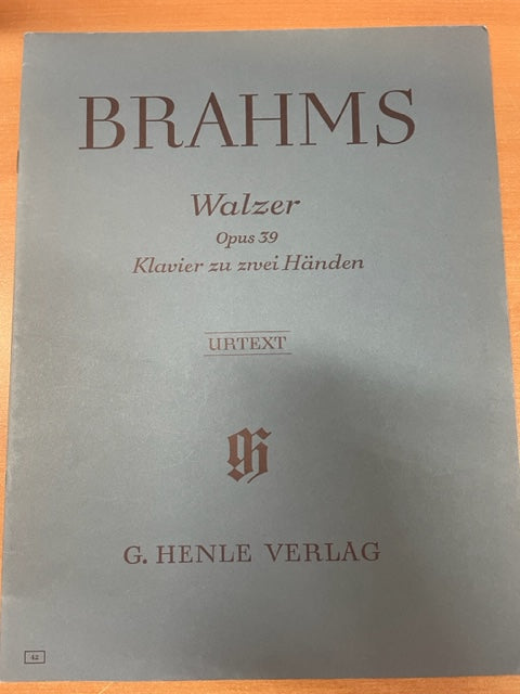 Johannes Brahms Valses opus 39 pour piano