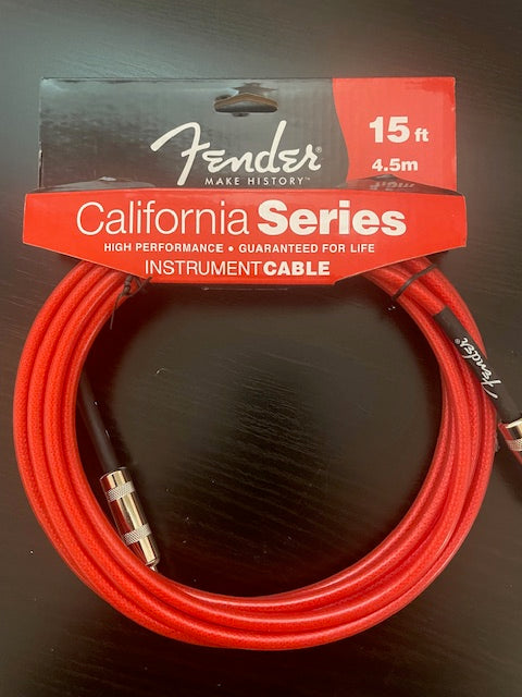 Cable rouge Fender California Series 4,5 mètres Candy apple red -3000 partitions, livres et vinyles d'occasion en vente sur notre site internet gastonmusicclub.fr Gaston Music Store