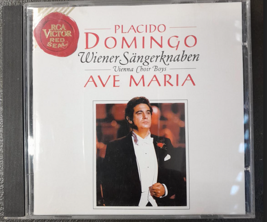 CD Placido Domingo and the Vienna Choirboys sing Ave Maria-3000 partitions, livres et vinyles d'occasion en vente sur notre site internet gastonmusicclub.fr Gaston Music Store
