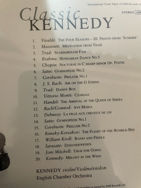 CD Nigel Kennedy Classic Kennedy-3000 partitions, livres et vinyles d'occasion en vente sur notre site internet gastonmusicclub.fr Gaston Music Store