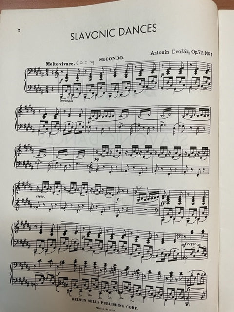 Anton Dvorak Slavonic dances volume 1 (n° 1-4) opus 72 piano à 4 mains