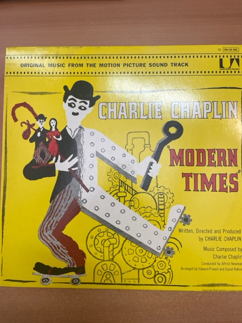 Vinyle Charlie Chaplin "Modern Times" Bande originale du film 3000 partitions, livres et vinyles d'occasion  en vente sur notre site internet gastonmusicclub.fr Gaston Music Store