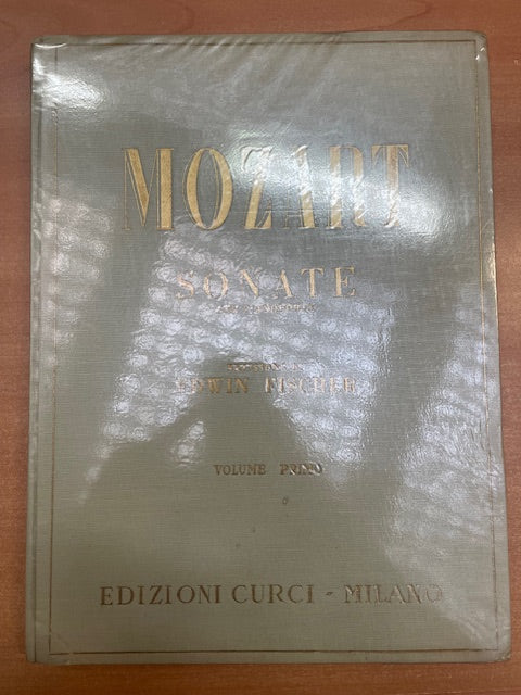 Mozart Sonates pour piano  volume 1 : numéro 1 à 19-3000 partitions, livres et vinyles d'occasion en vente sur notre site internet gastonmusicclub.fr Gaston Music Store