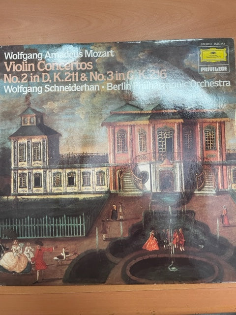 Vinyle Mozart Concerto for violin and Orchestra n°2 en ré majeur et n°3 en sol majeur- 3000 partitions, livres et vinyles d'occasion en vente sur notre site internet gastonmusicclub.fr Gaston Music Store