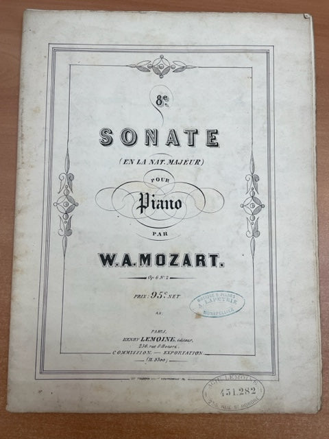 Mozart 8e sonate en la majeur partition pour piano- 3000 partitions, livres et vinyles d'occasion  en vente sur notre site internet gastonmusicclub.fr Gaston Music Store