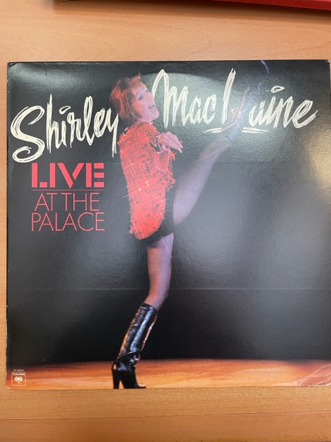 Vinyle Shirley MacLaine live at the Palace-3000 partitions, livres et vinyles d'occasion en vente sur notre site internet gastonmusicclub.fr Gaston Music Store